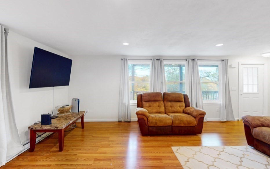 5 Swan Ave, Worcester, MA 01602 - Image 3