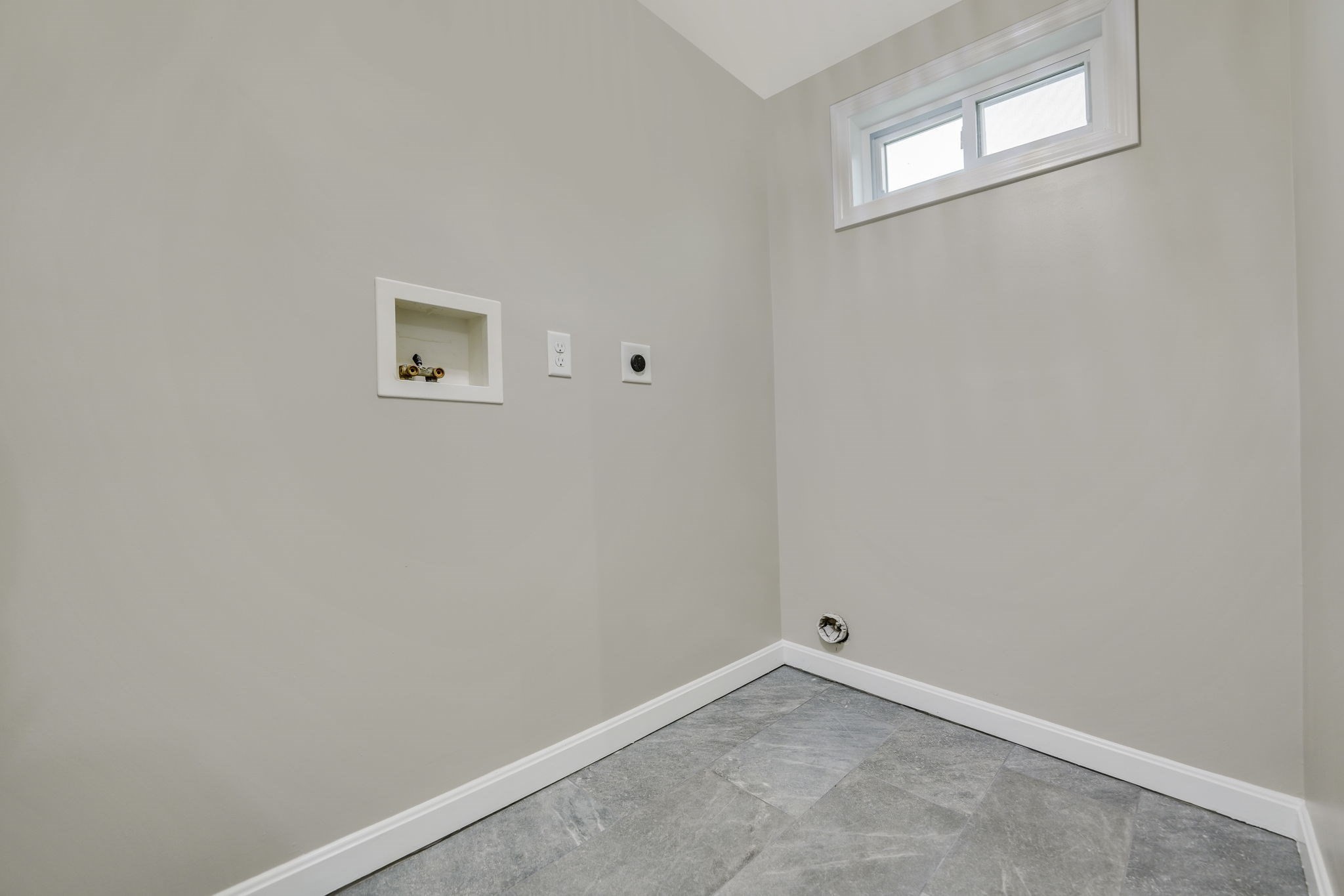 599 Quanapoag Rd, Dartmouth, MA 02747 - Image 17