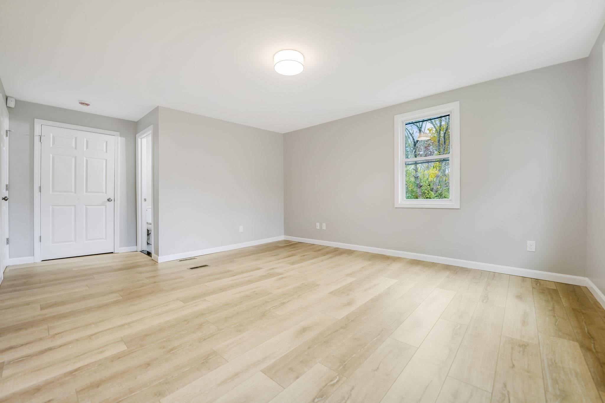 599 Quanapoag Rd, Dartmouth, MA 02747 - Image 21