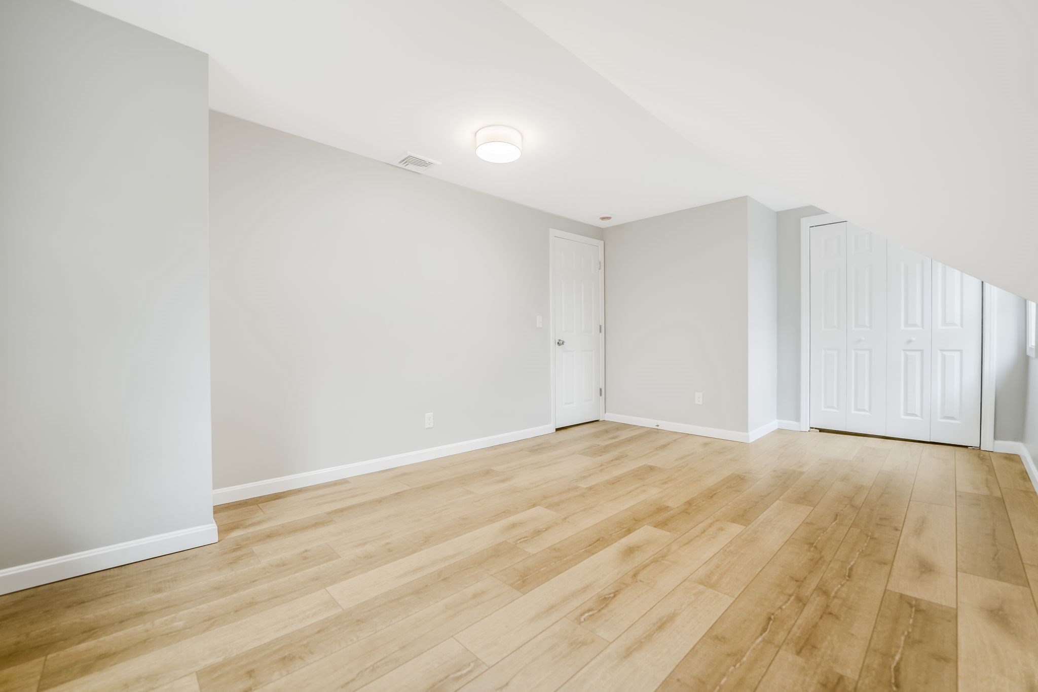 599 Quanapoag Rd, Dartmouth, MA 02747 - Image 27