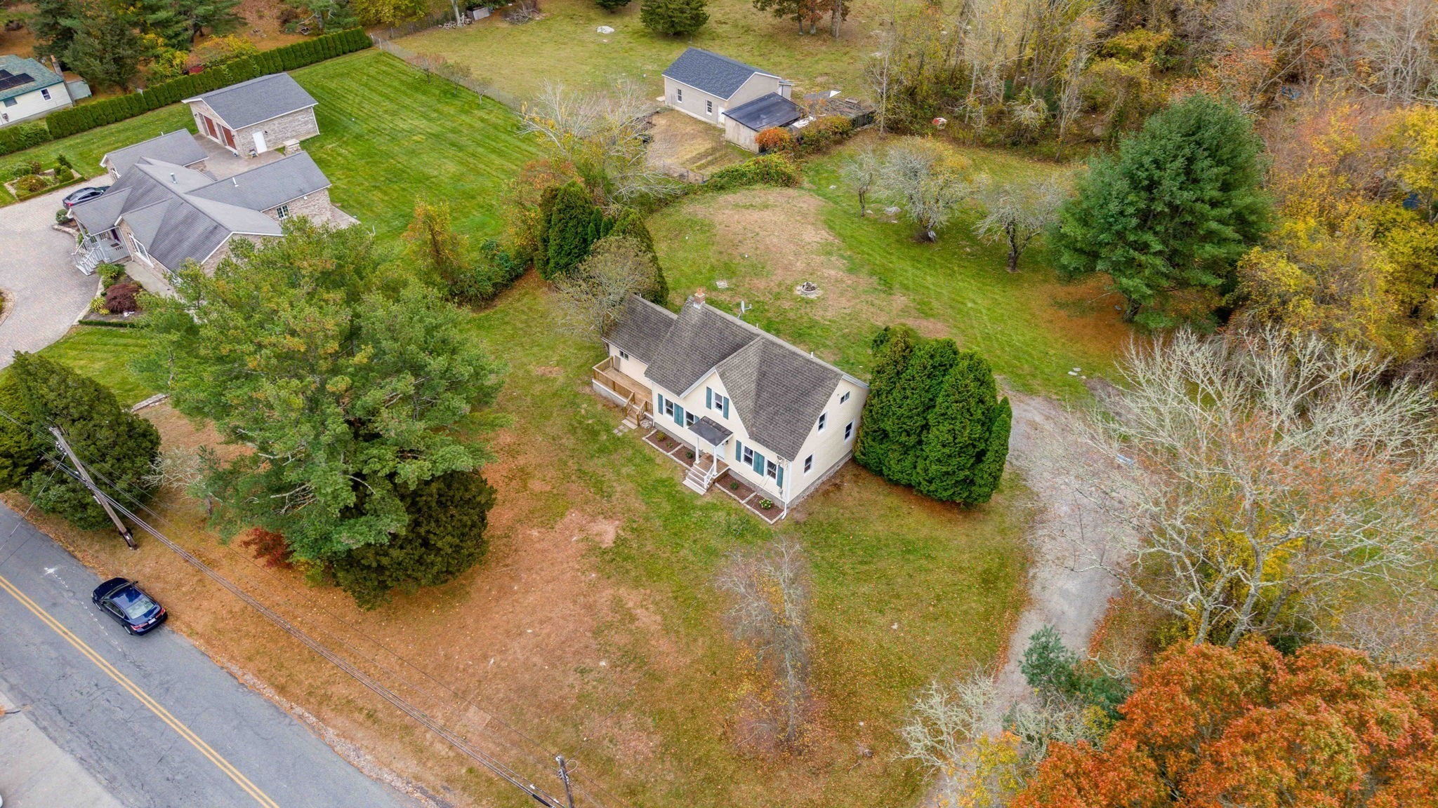 599 Quanapoag Rd, Dartmouth, MA 02747 - Image 7