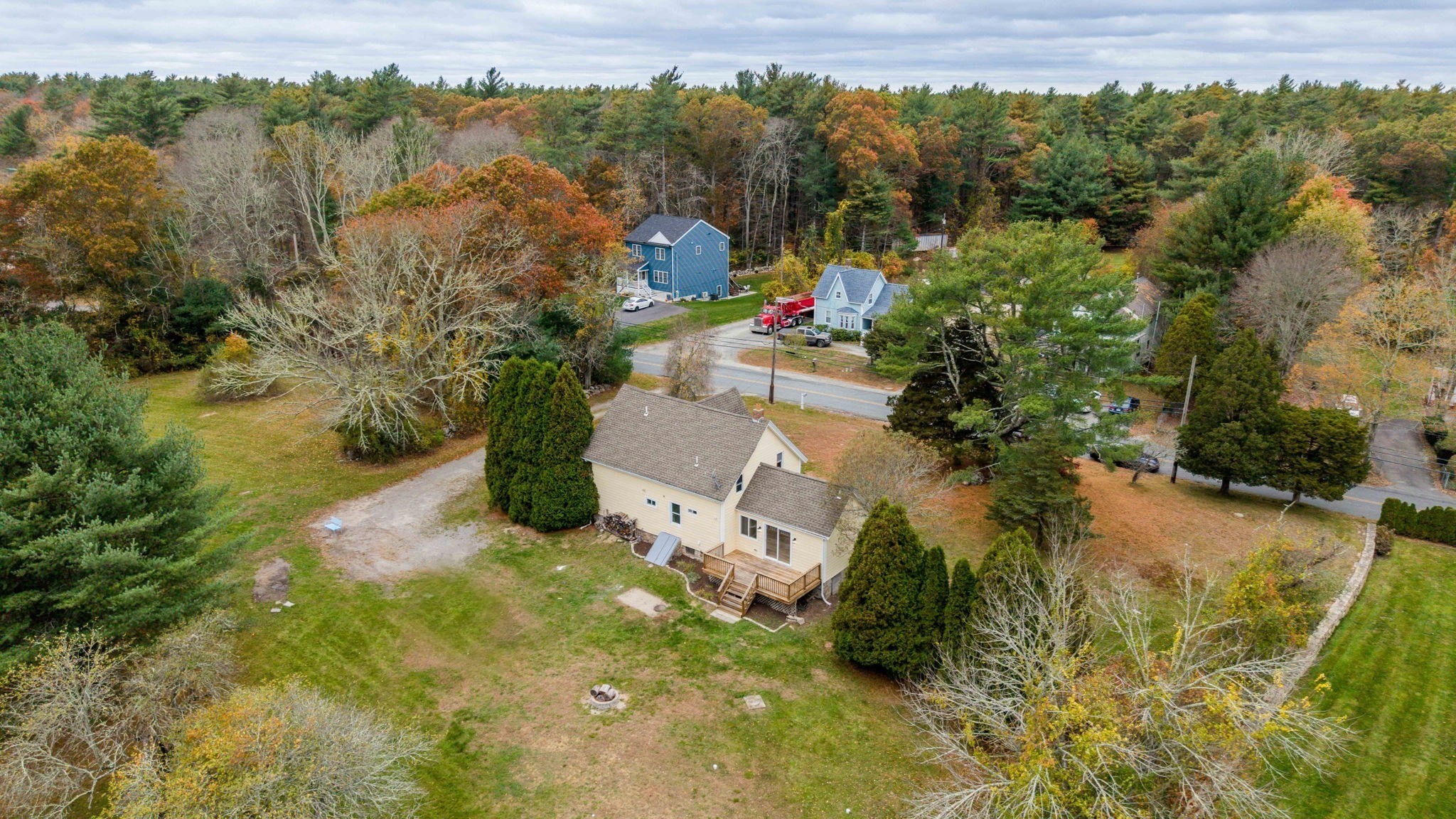 599 Quanapoag Rd, Dartmouth, MA 02747 - Image 8