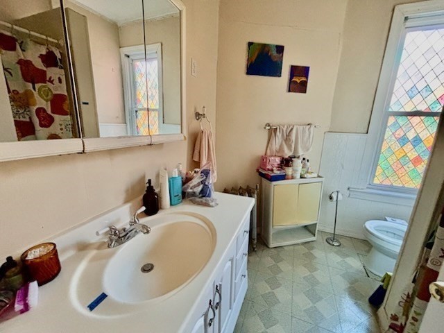 301 Linden St, Holyoke, MA 01040 - Image 14