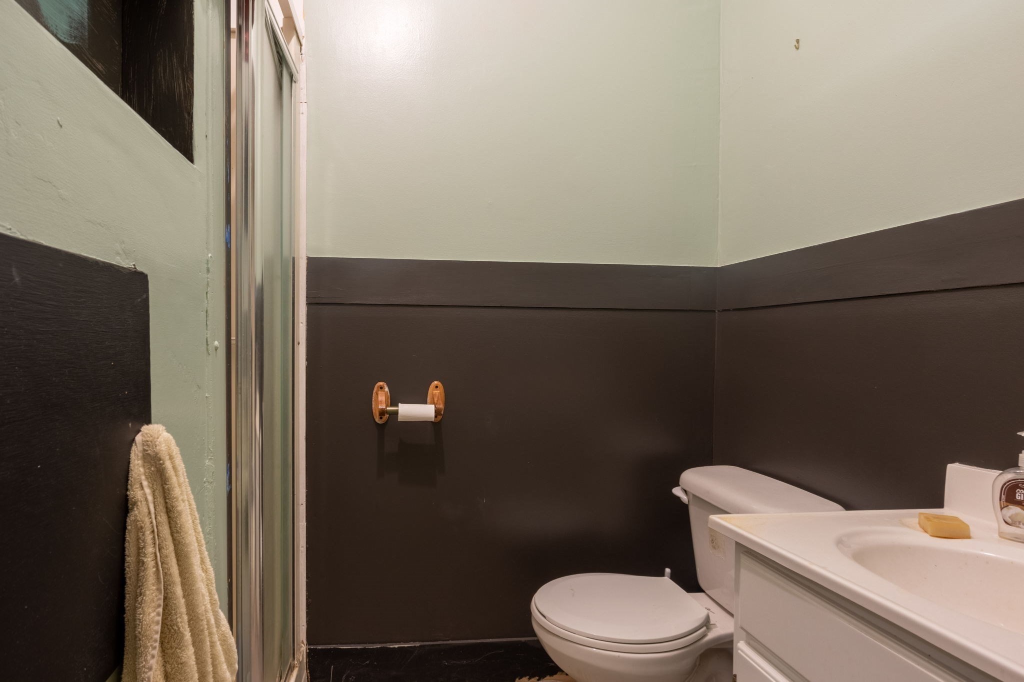 301 Linden St, Holyoke, MA 01040 - Image 21