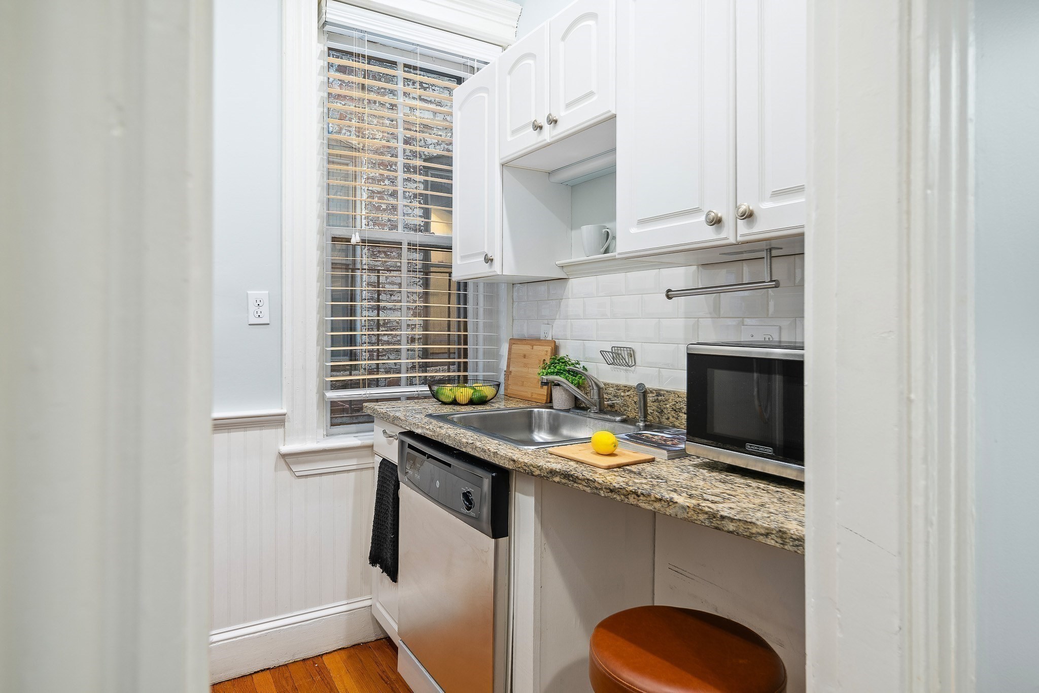68 Phillips St Unit 4, Beacon Hill, Boston, MA 02114 - Image 10