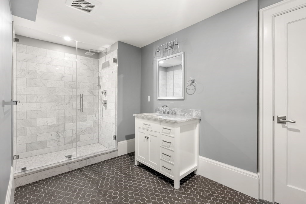 192 Pond Road, Wellesley, MA 02482 - Image 15