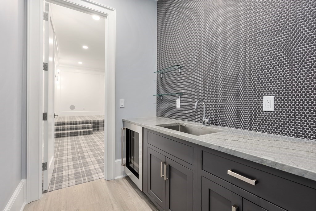 192 Pond Road, Wellesley, MA 02482 - Image 30