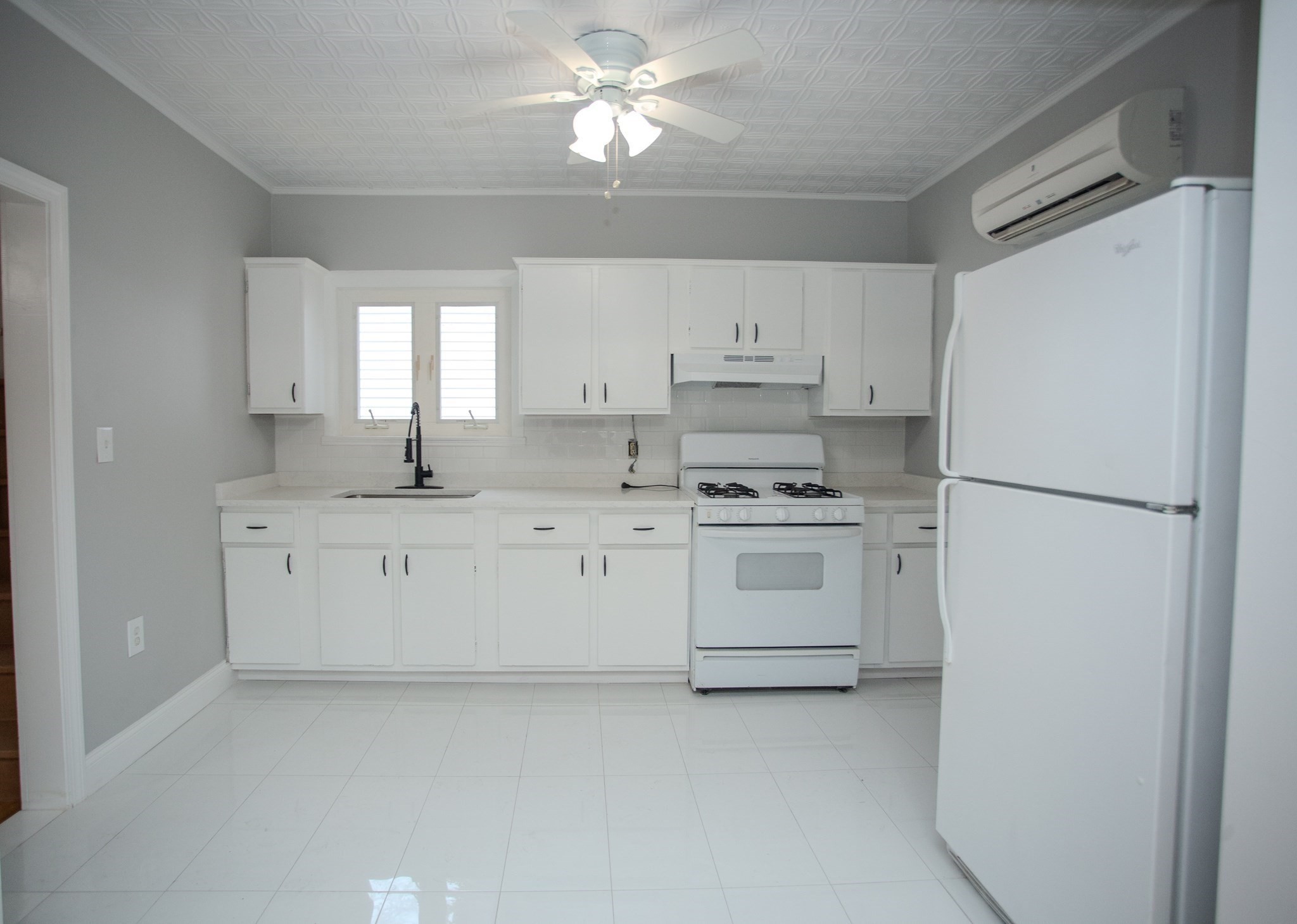 616 Woodman St, Fall River, MA 02724 - Image 5