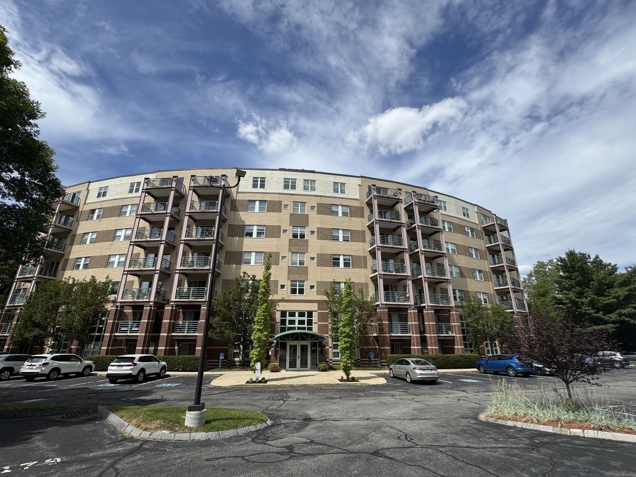 273 Cambridge Rd Unit 202, Woburn, MA 01801 - Image 2