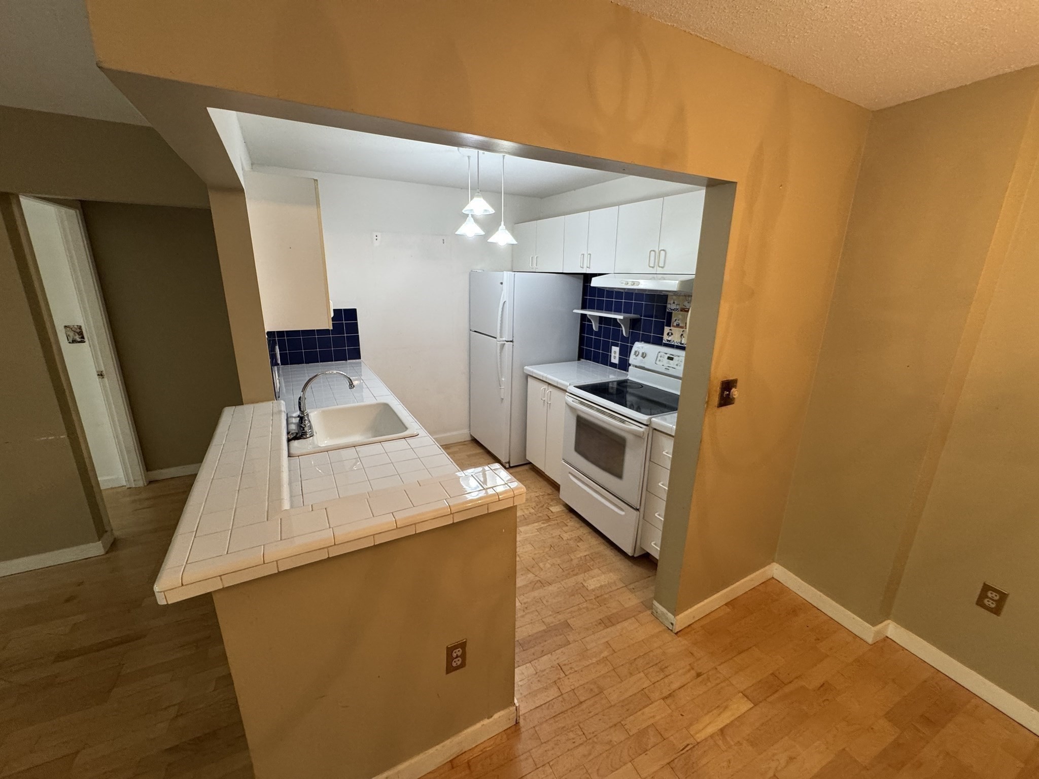 273 Cambridge Rd Unit 202, Woburn, MA 01801 - Image 21
