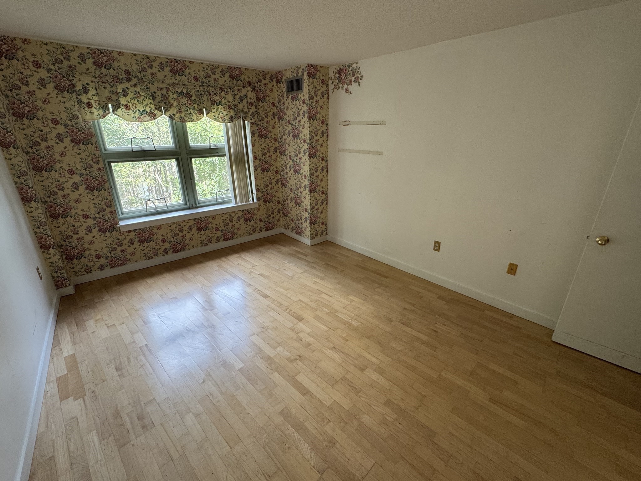 273 Cambridge Rd Unit 202, Woburn, MA 01801 - Image 29