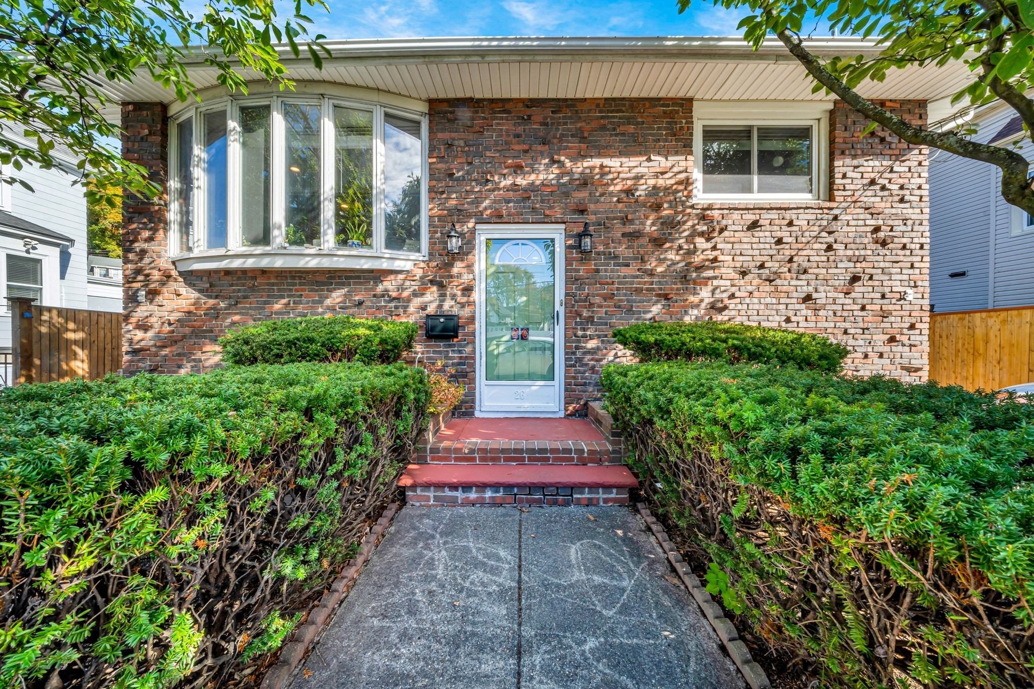 26 Beach St, Malden, MA 02148