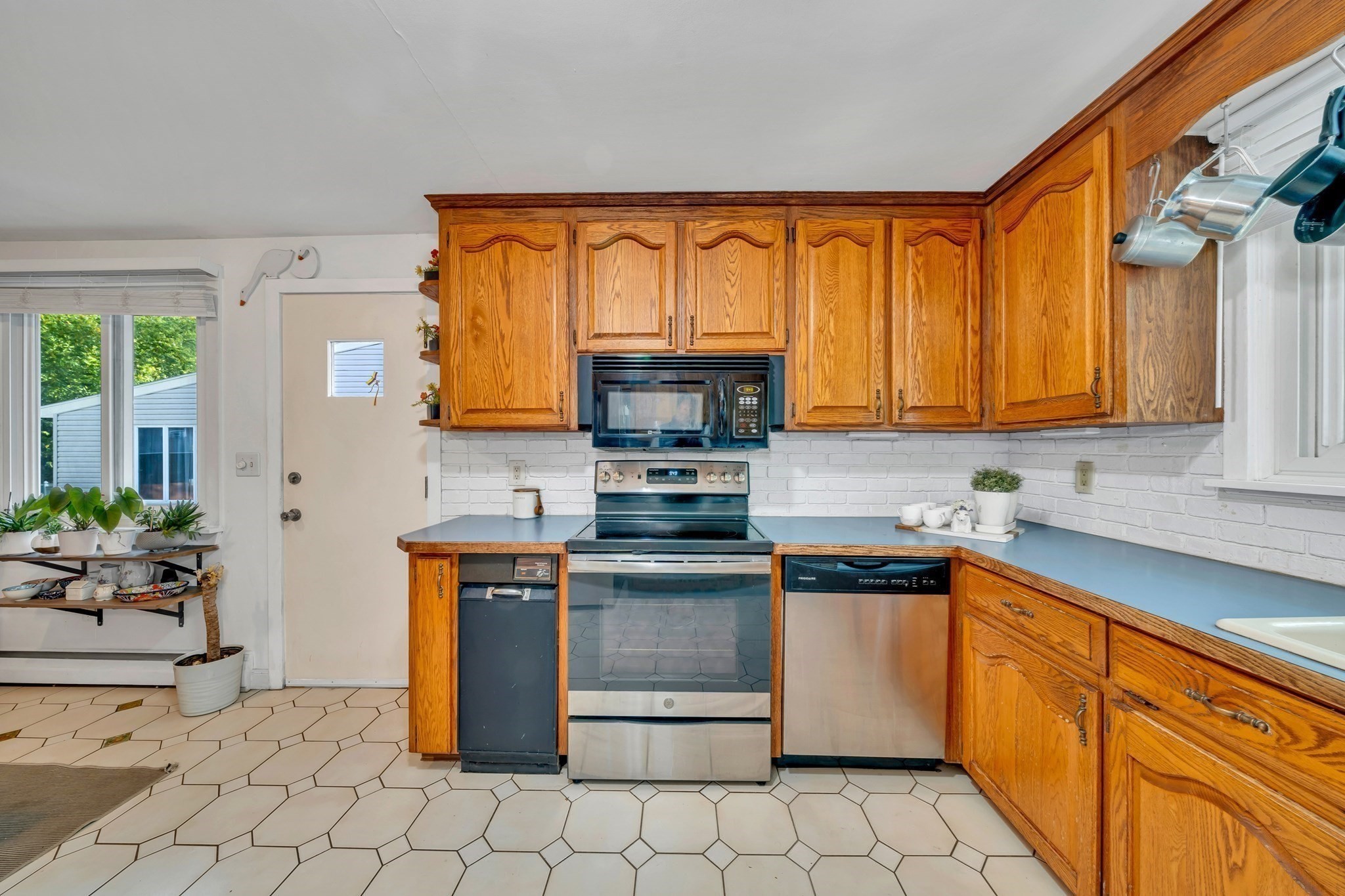 26 Beach St, Malden, MA 02148 - Image 12