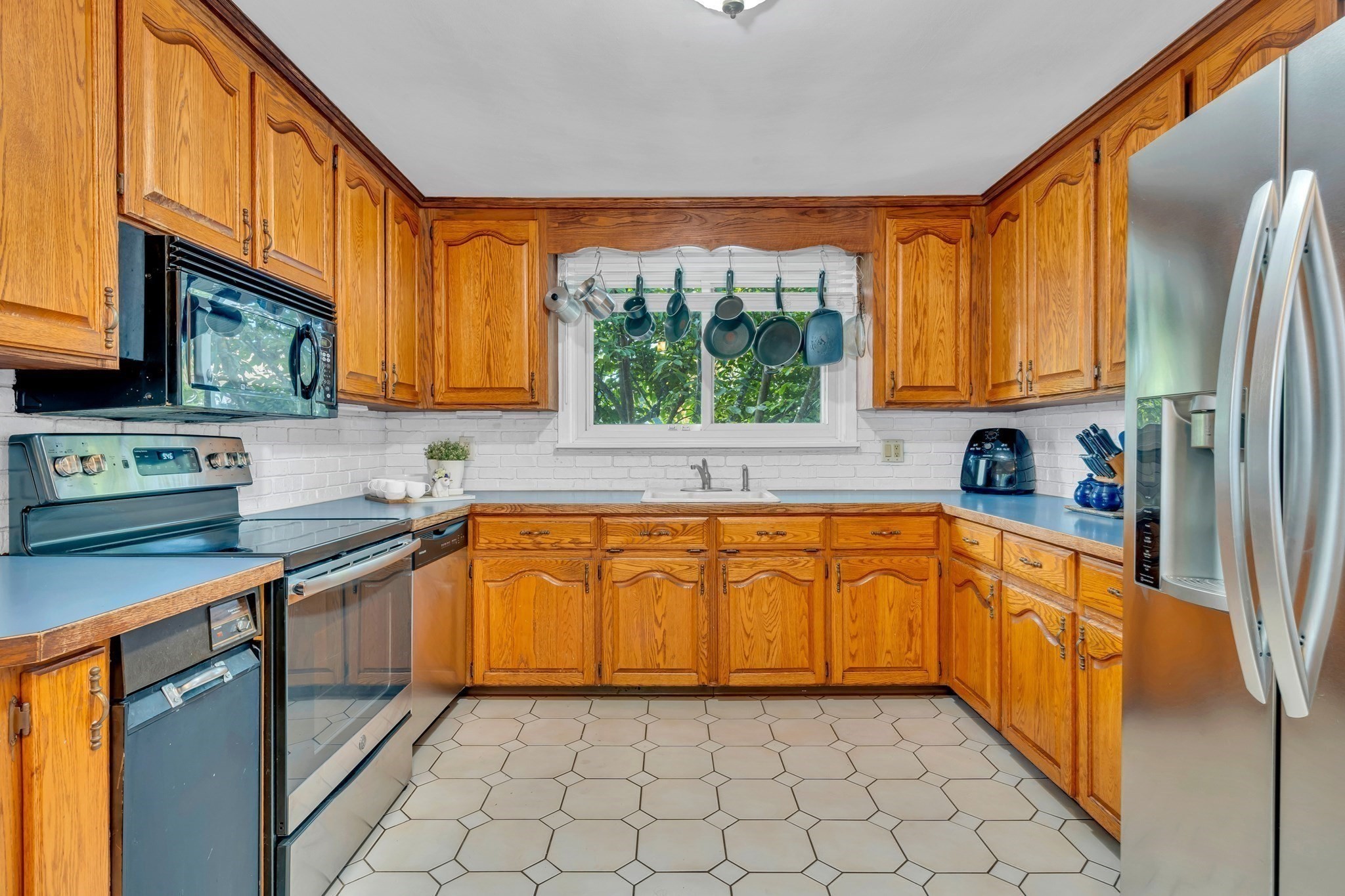 26 Beach St, Malden, MA 02148 - Image 14