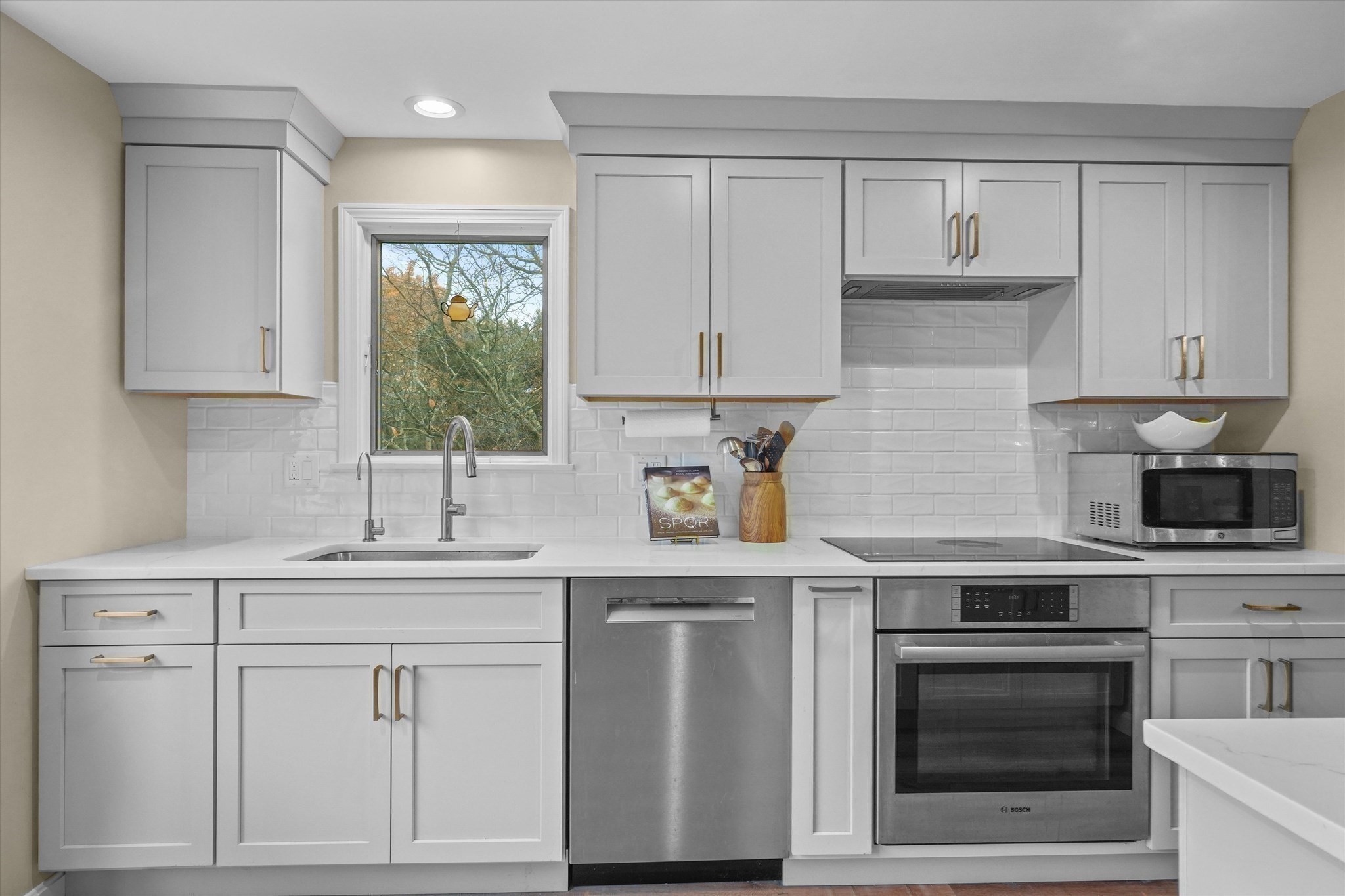 37 Constitution Lane Unit 12, Danvers, MA 01923 - Image 6