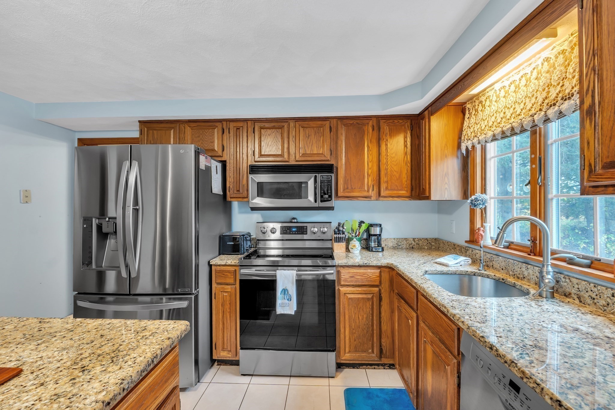 143 Charlton Rd, Dudley, MA 01571 - Image 10