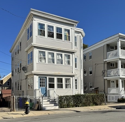 10 Fawndale Rd, Apt 1