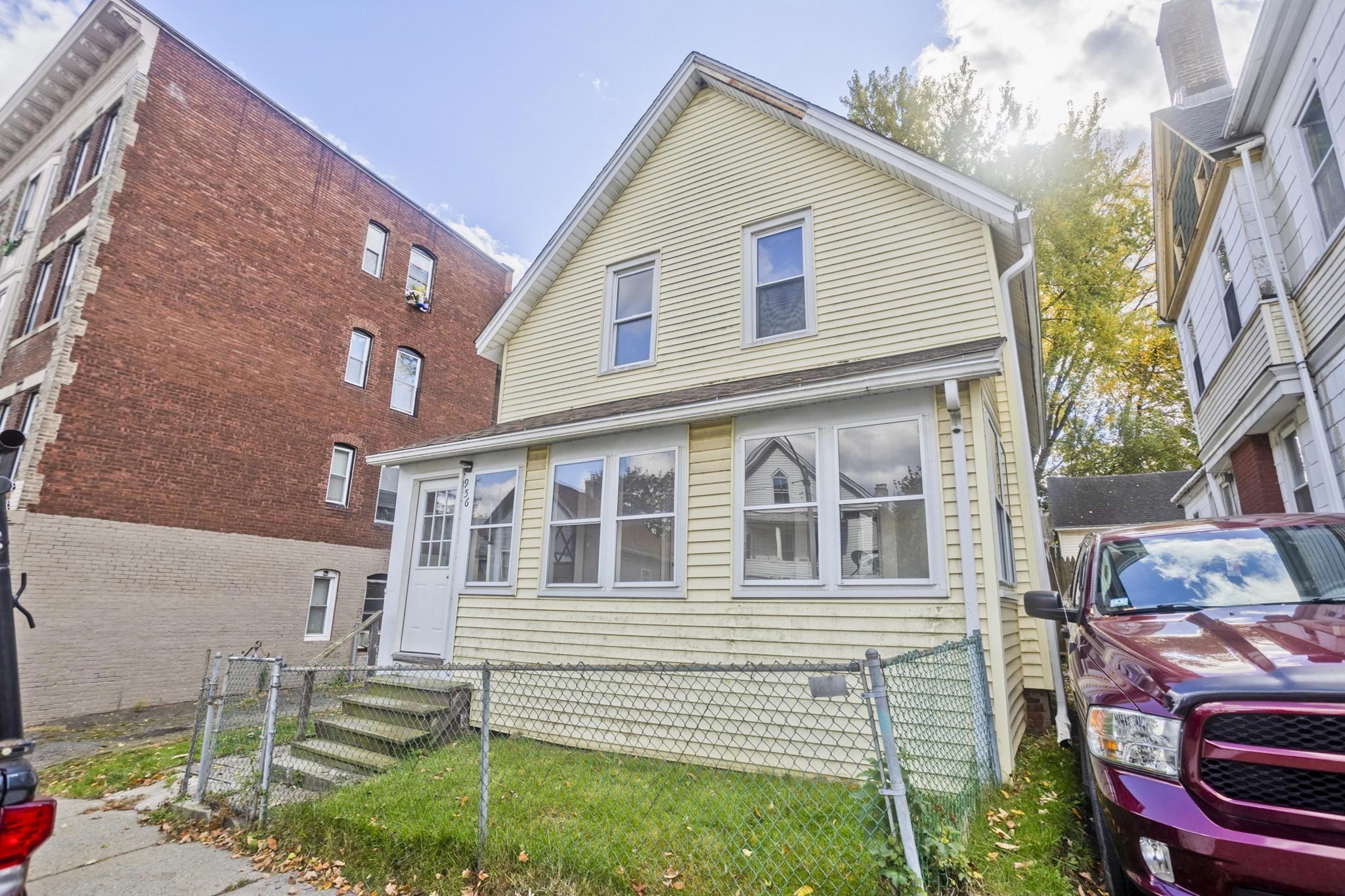 956 Dwight St, Holyoke, MA 01040 - Image 1