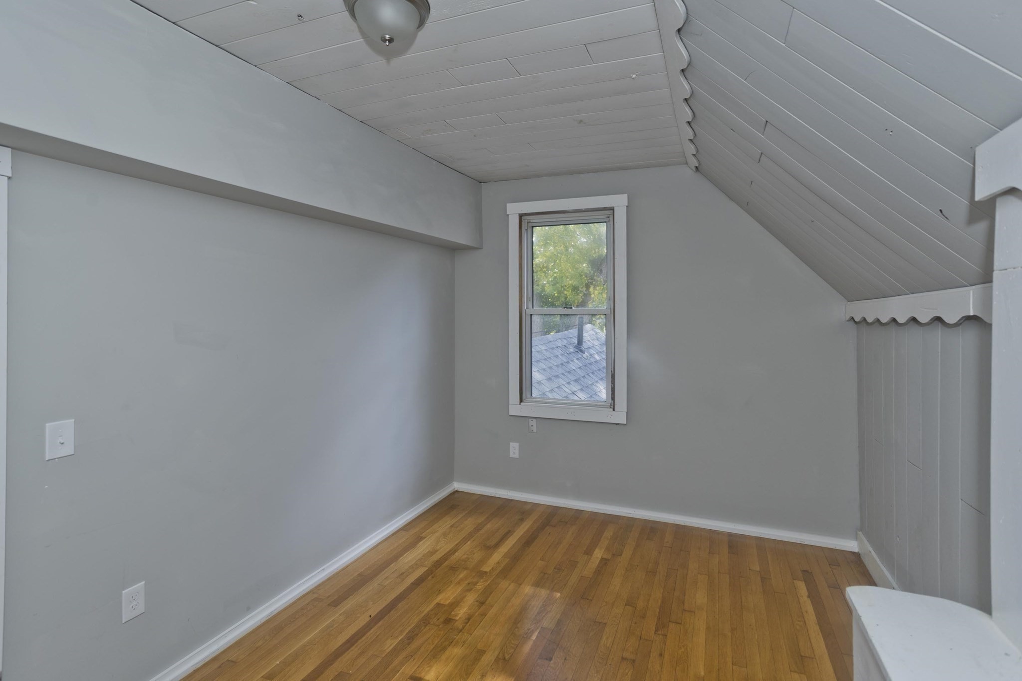 956 Dwight St, Holyoke, MA 01040 - Image 11