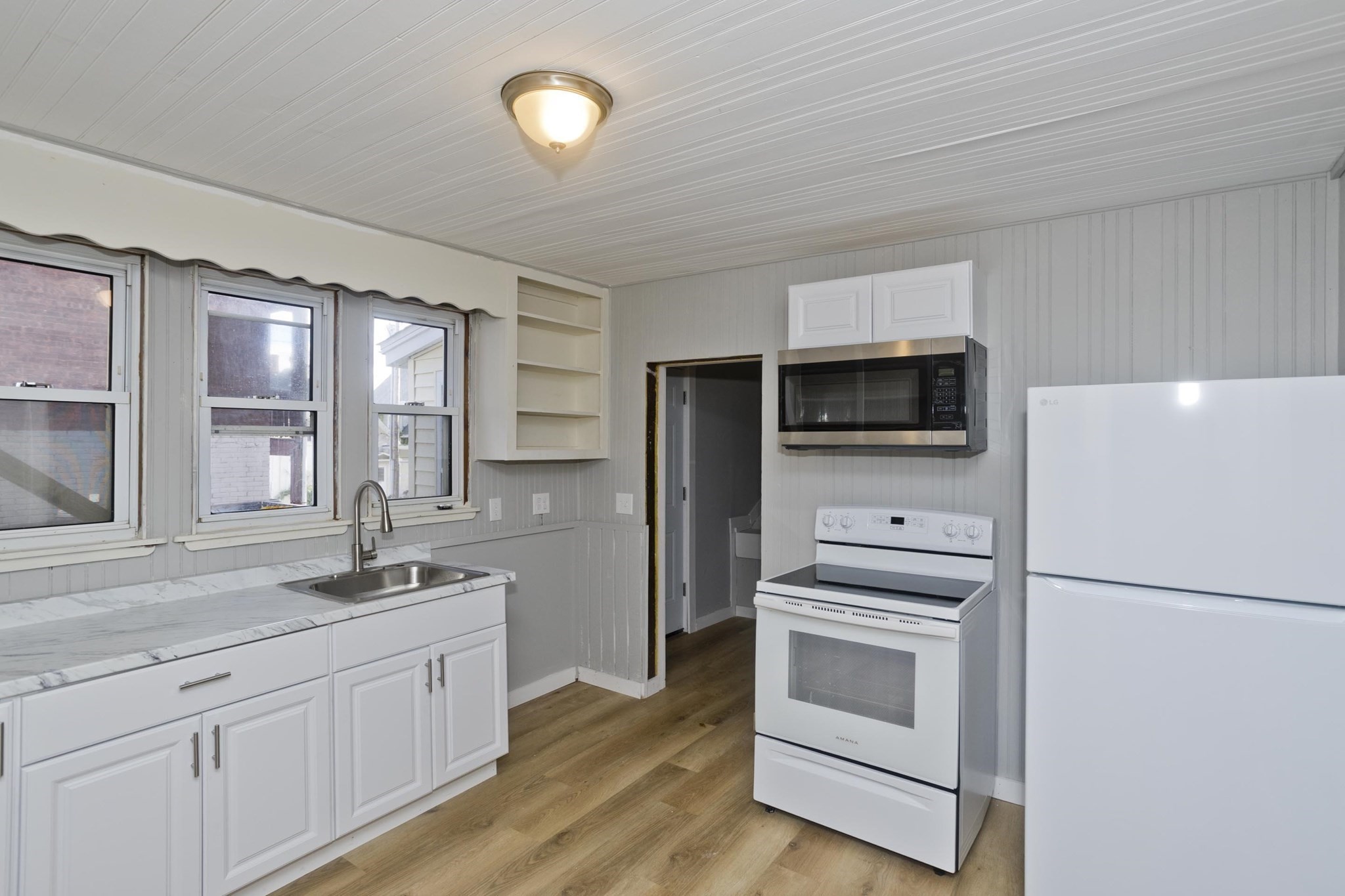 956 Dwight St, Holyoke, MA 01040 - Image 3