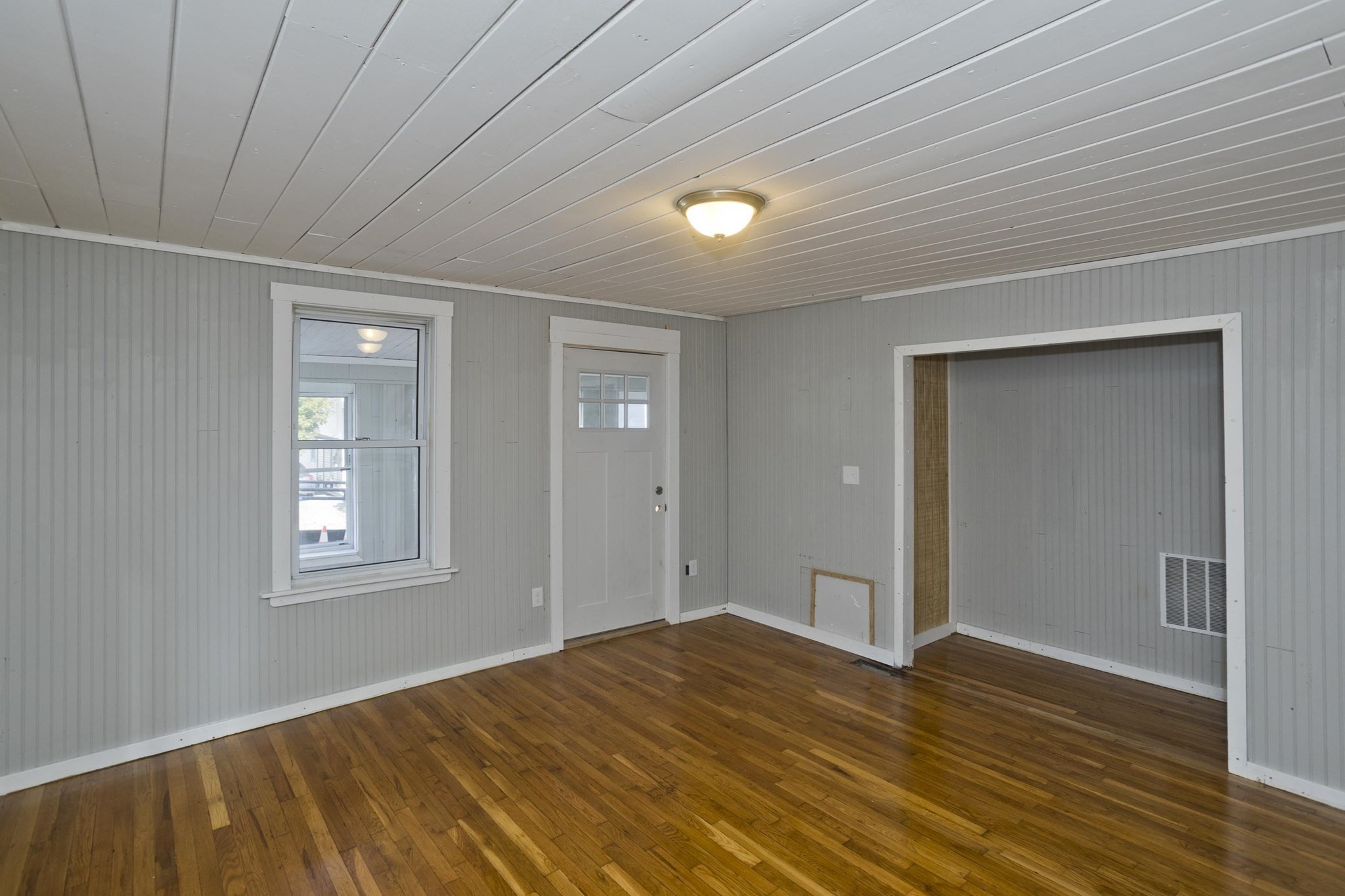 956 Dwight St, Holyoke, MA 01040 - Image 4