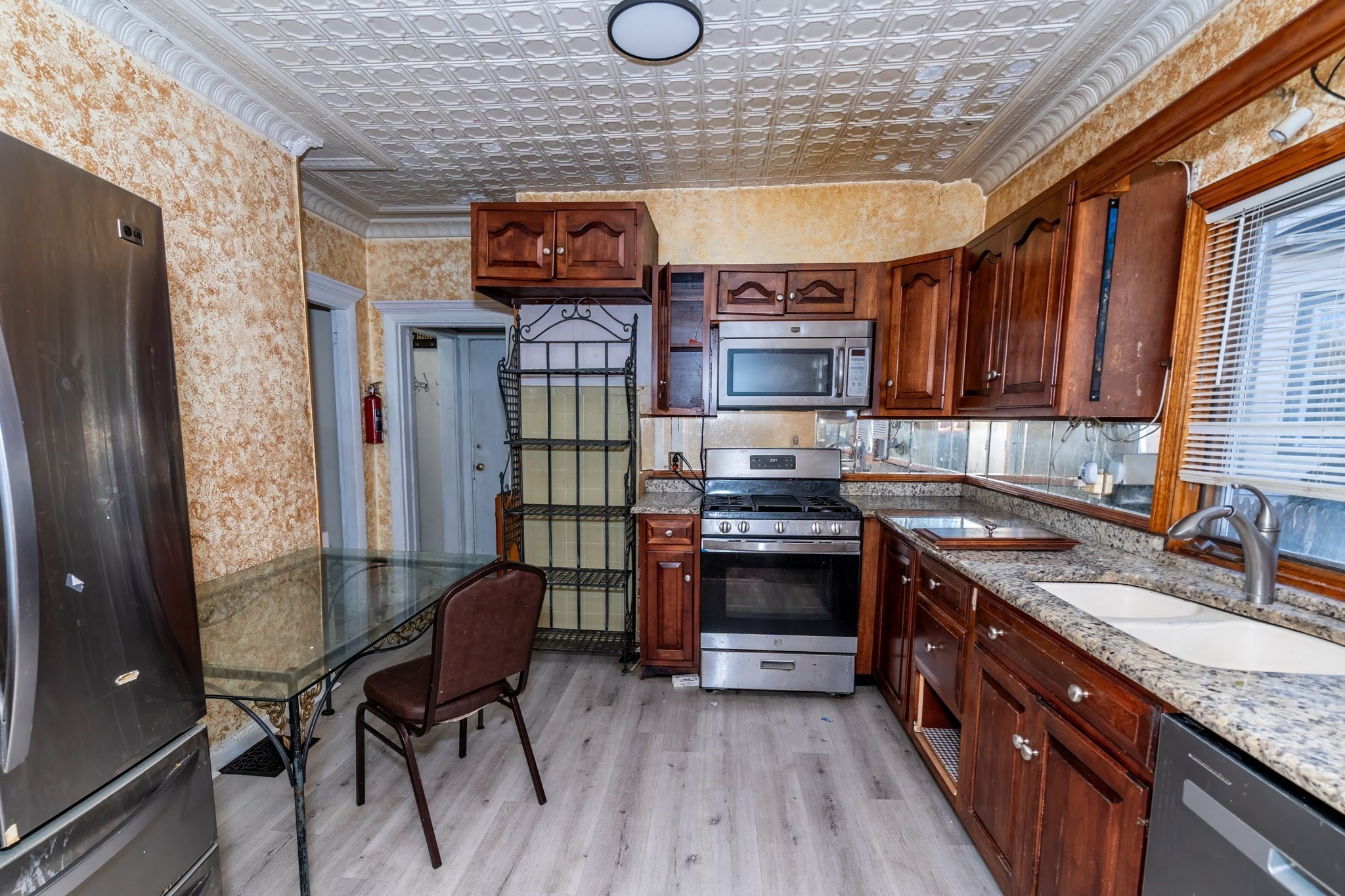 17 Garland Ave, Malden, MA 02148 - Image 2