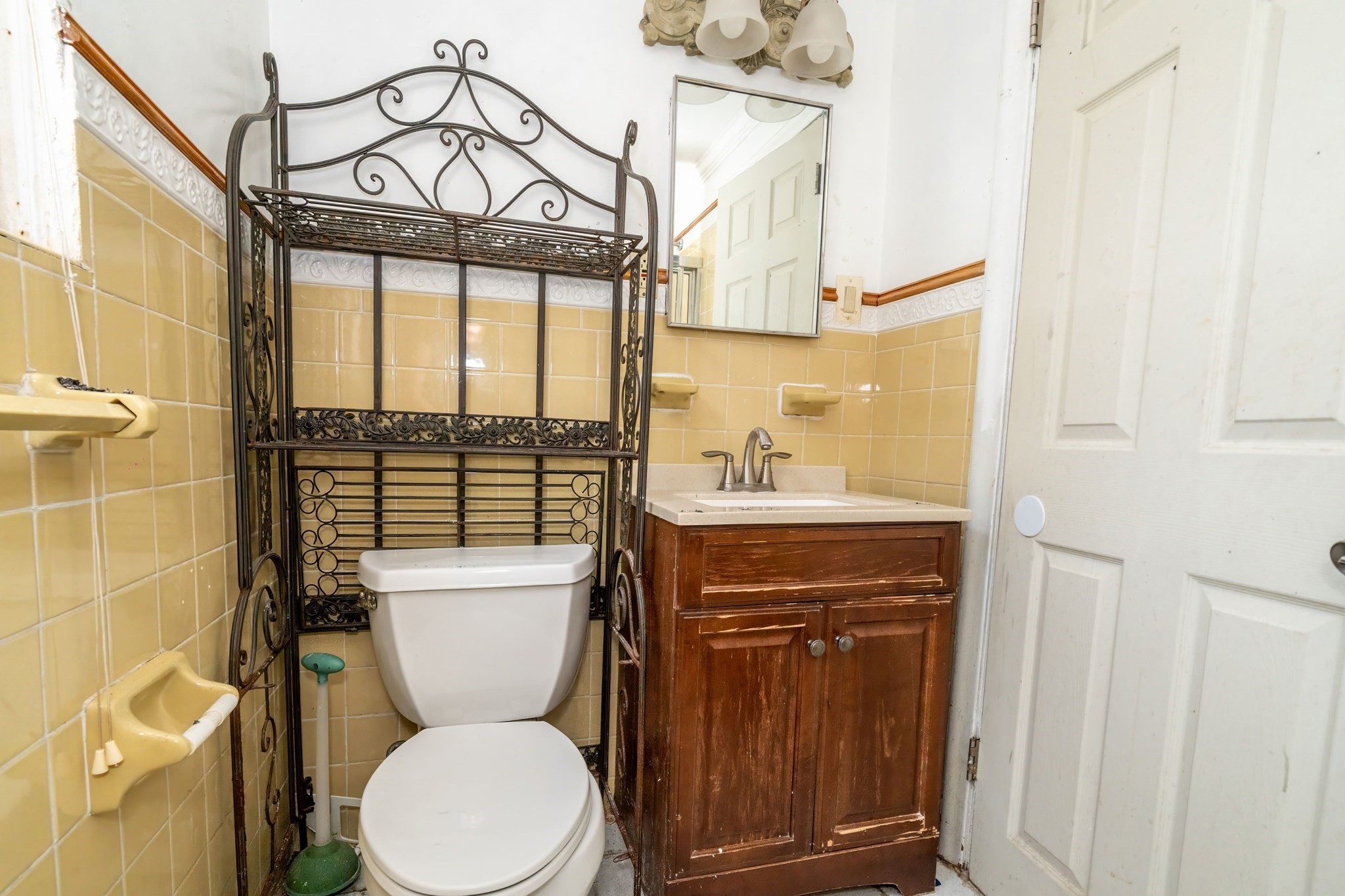 17 Garland Ave, Malden, MA 02148 - Image 15