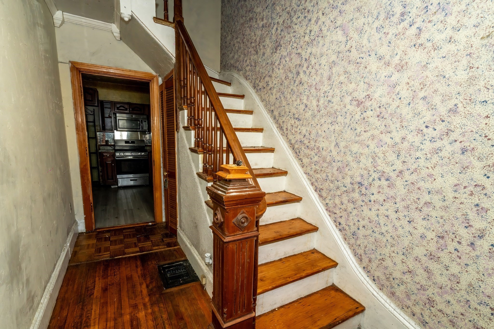 17 Garland Ave, Malden, MA 02148 - Image 8