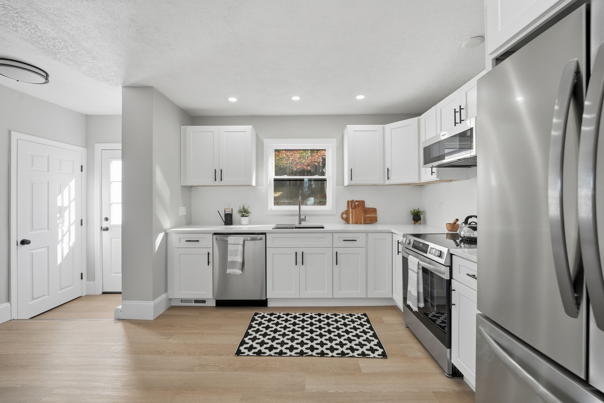 38 Great Woods Ter, Lynn, MA 01904 - Image 5