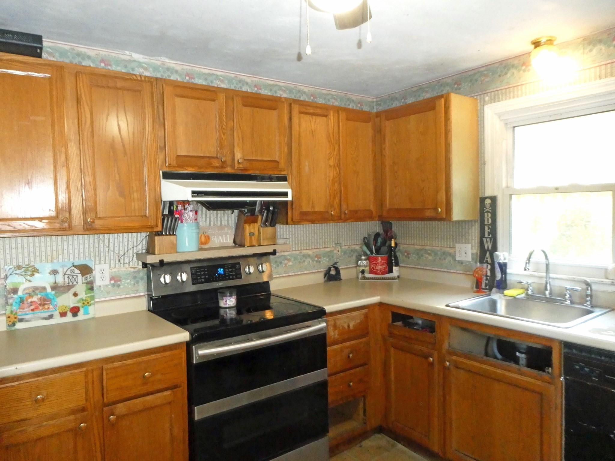 135 East Grove Street, Middleboro, MA 02346 - Image 13