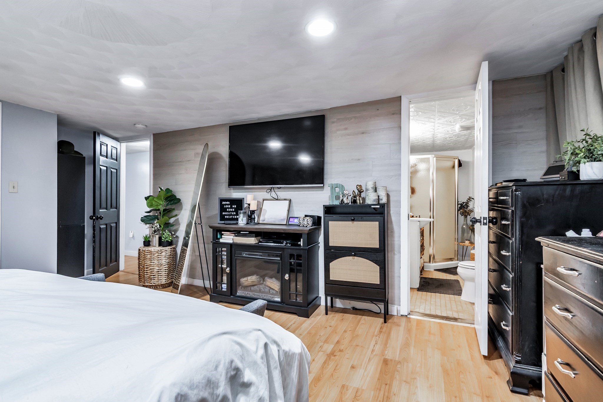 2 Maurice Ave, Lawrence, MA 01841 - Image 26