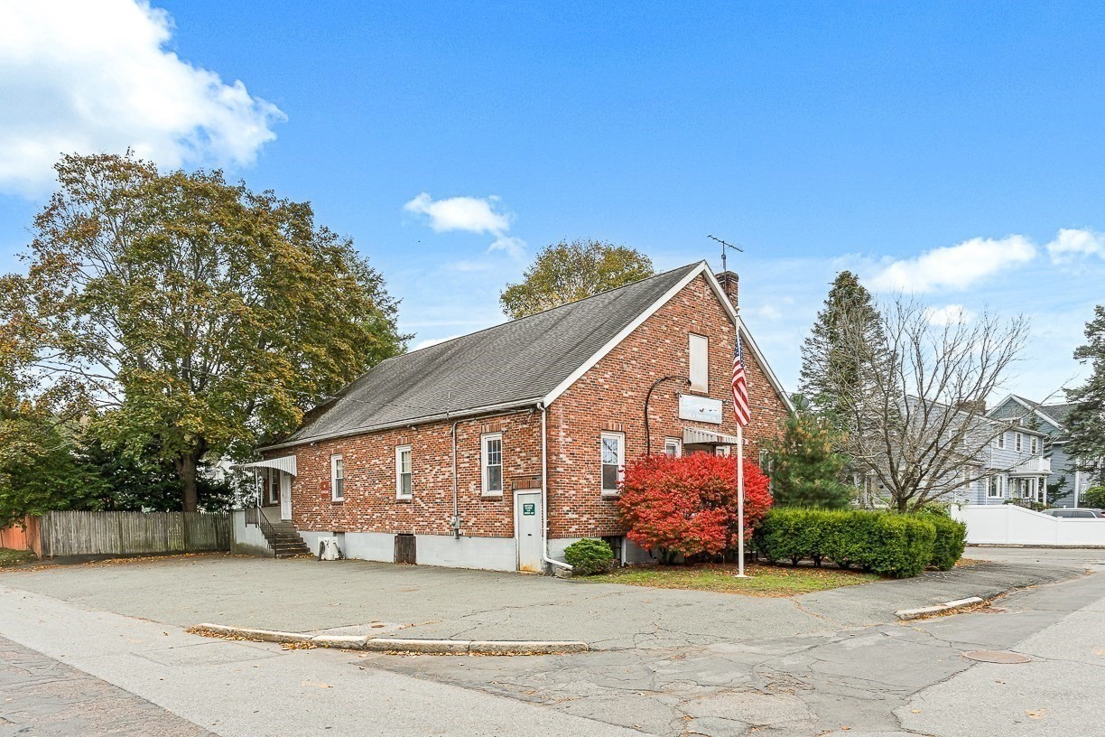 18 Raymond Place, Winchester, MA 01890 - Image 2