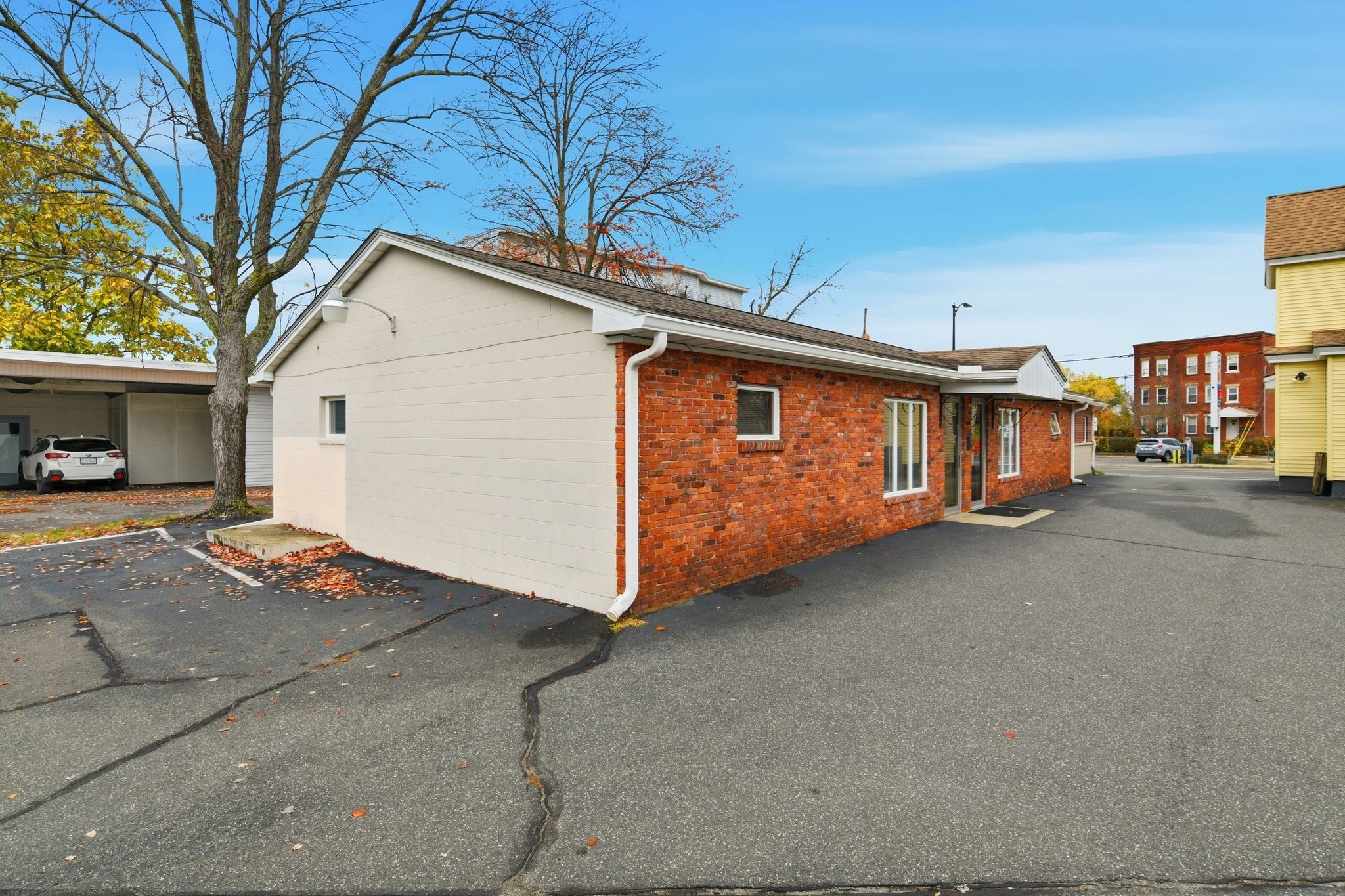 641 Grattan St, Chicopee, MA 01020 - Image 16