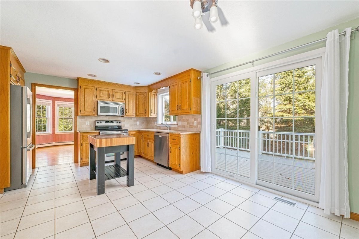 2 Kayla Drive, Franklin, MA 02038 - Image 6