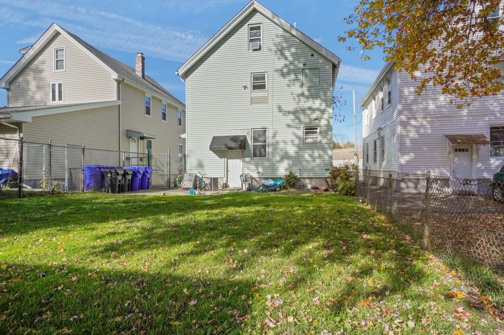 27 Collins Ave, Pawtucket, RI 02860 - Image 16