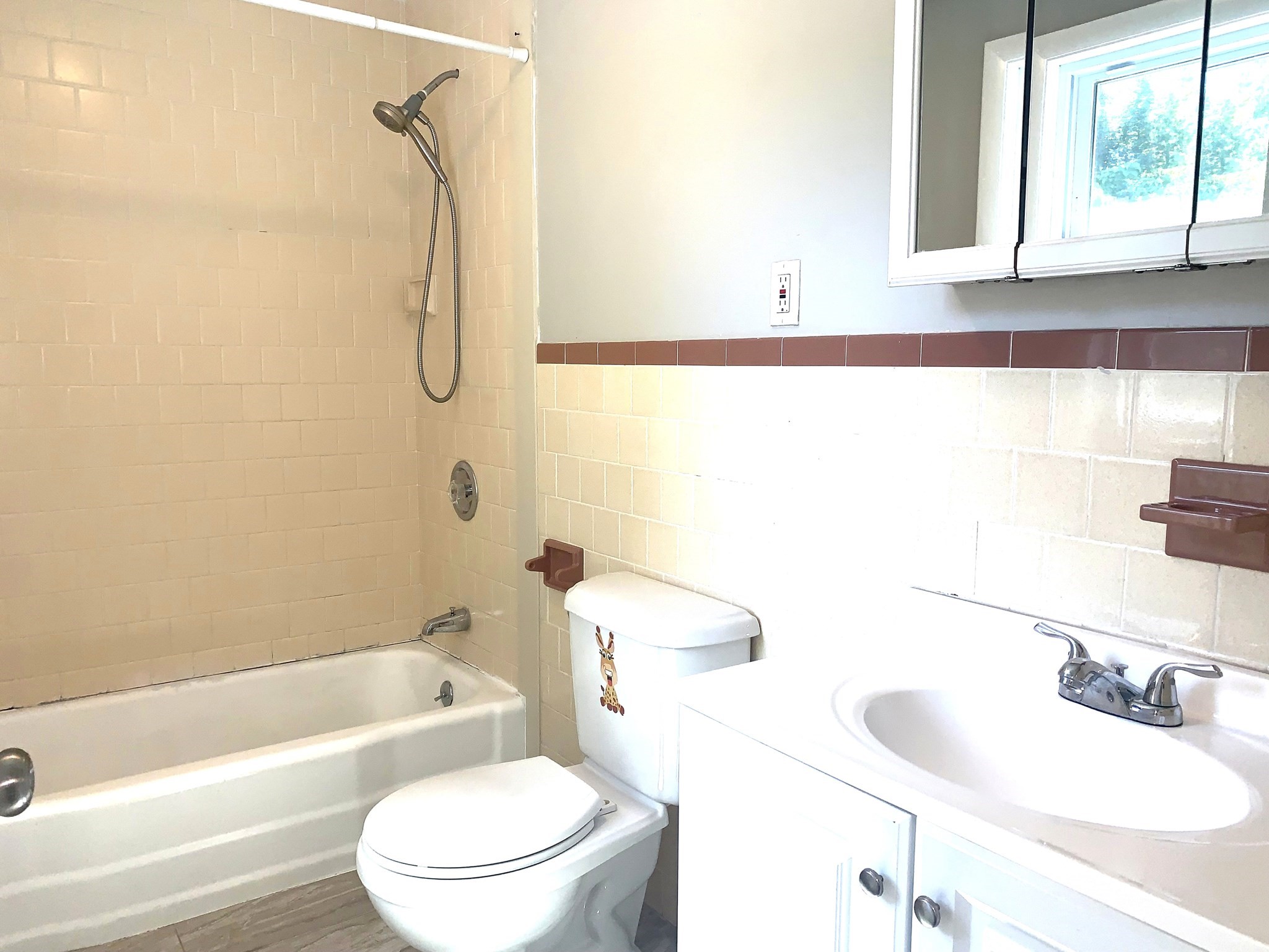 160 7th St, Leominster, MA 01453 - Image 13