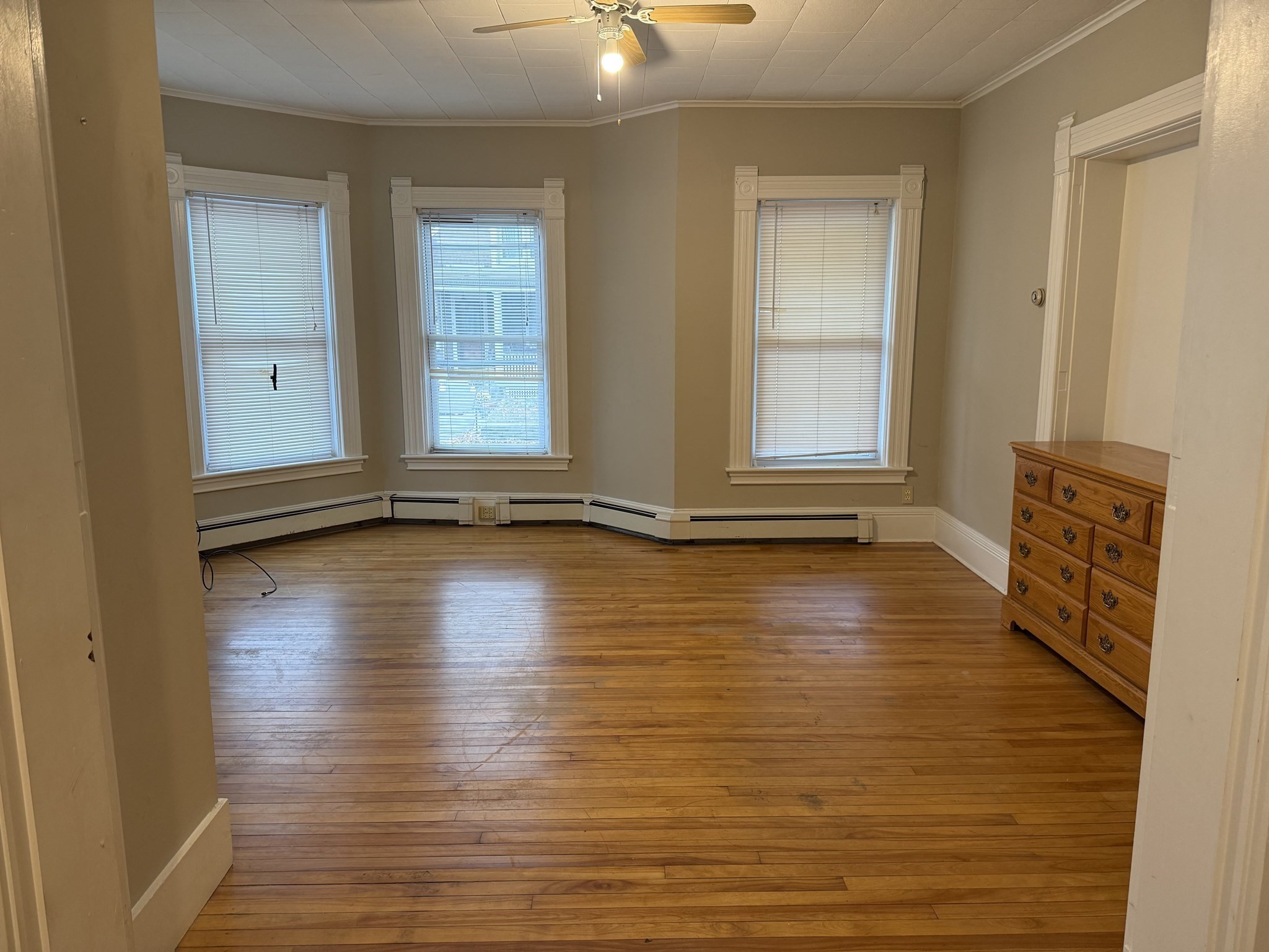 3 Gardner Pl, Leominster, MA 01453 - Image 9