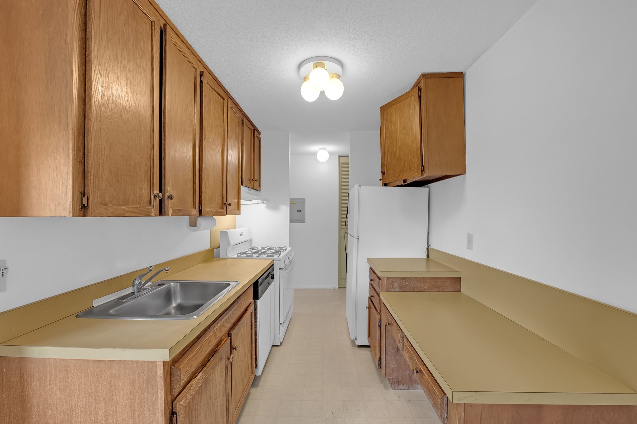 42 Shrewsbury Green Drive Unit I, Shrewsbury, MA 01545 - Image 2