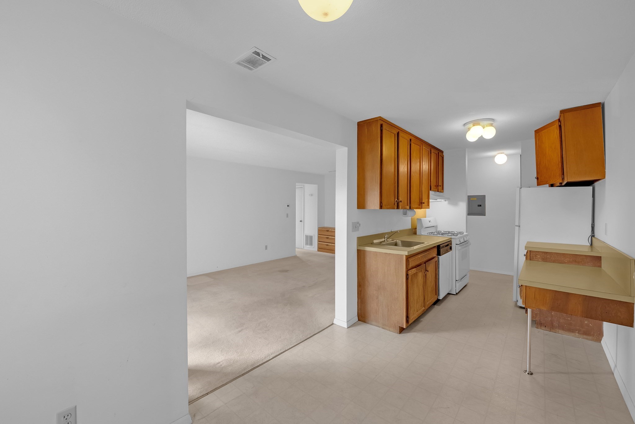 42 Shrewsbury Green Drive Unit I, Shrewsbury, MA 01545 - Image 3