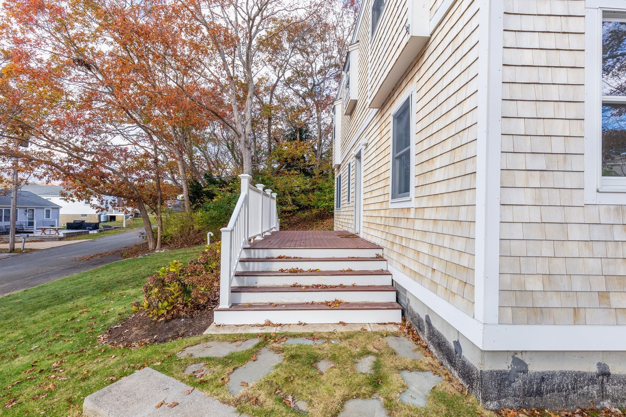 7 Windsor Dr, Plymouth, MA 02360 - Image 2