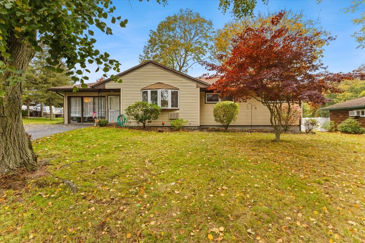 51 Linden Dr, Somerset, MA 02726 - Image 2