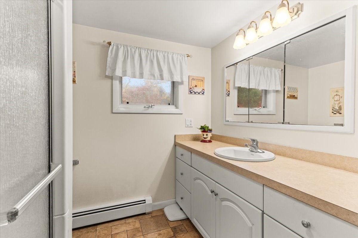 51 Linden Dr, Somerset, MA 02726 - Image 15