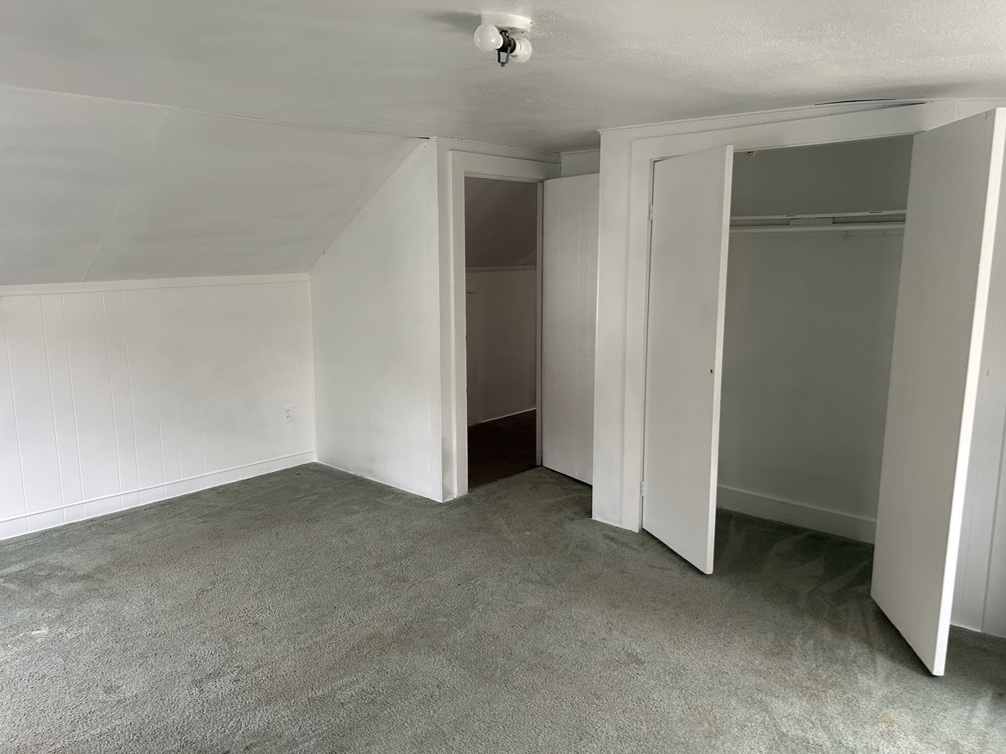 34 Hawthorne St, North Attleboro, MA 02760 - Image 17