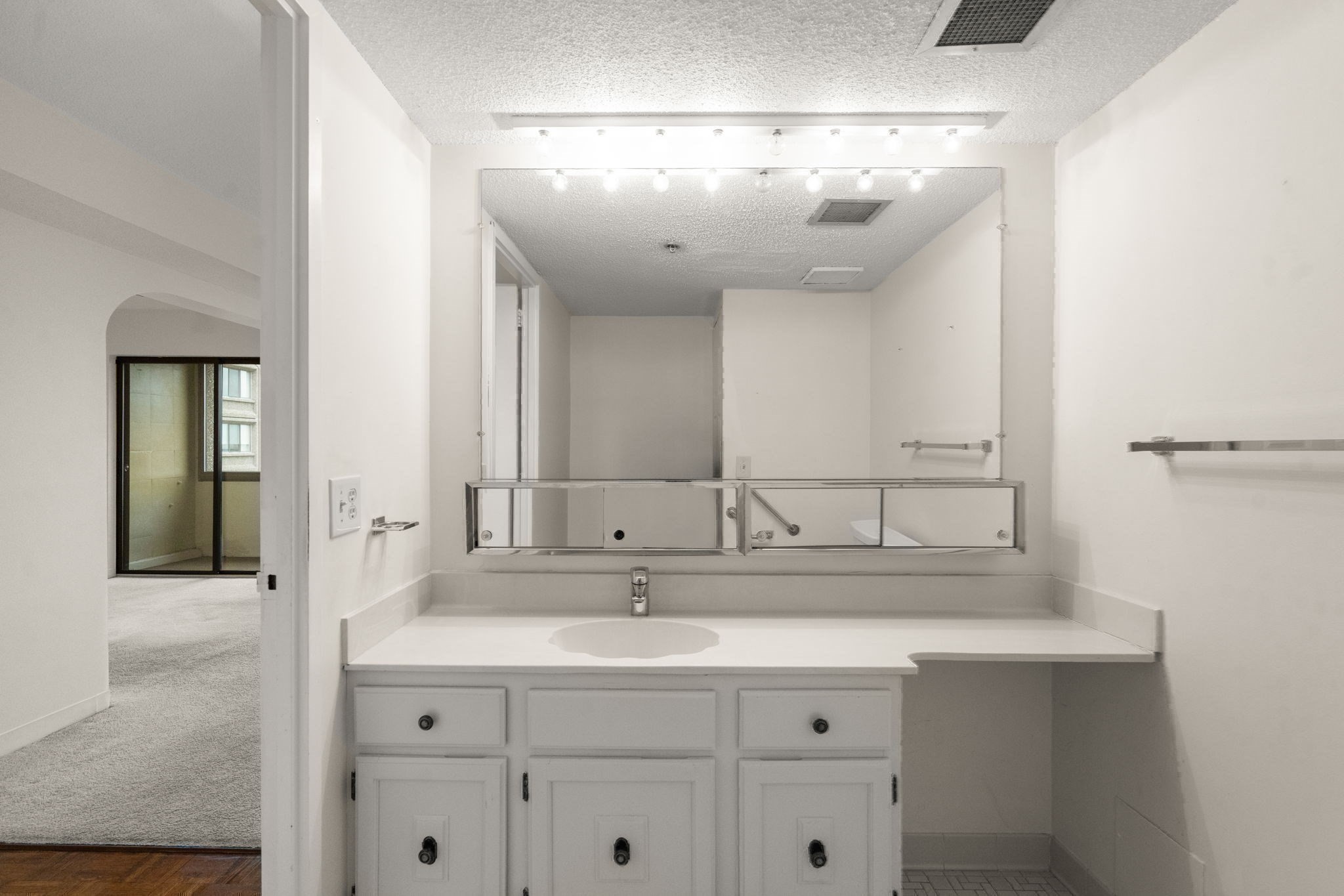 250 Hammond Pond Parkway Unit 1604N, Newton, MA 02467 - Image 18