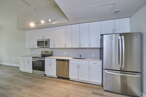 133 Salem St, Apt U418