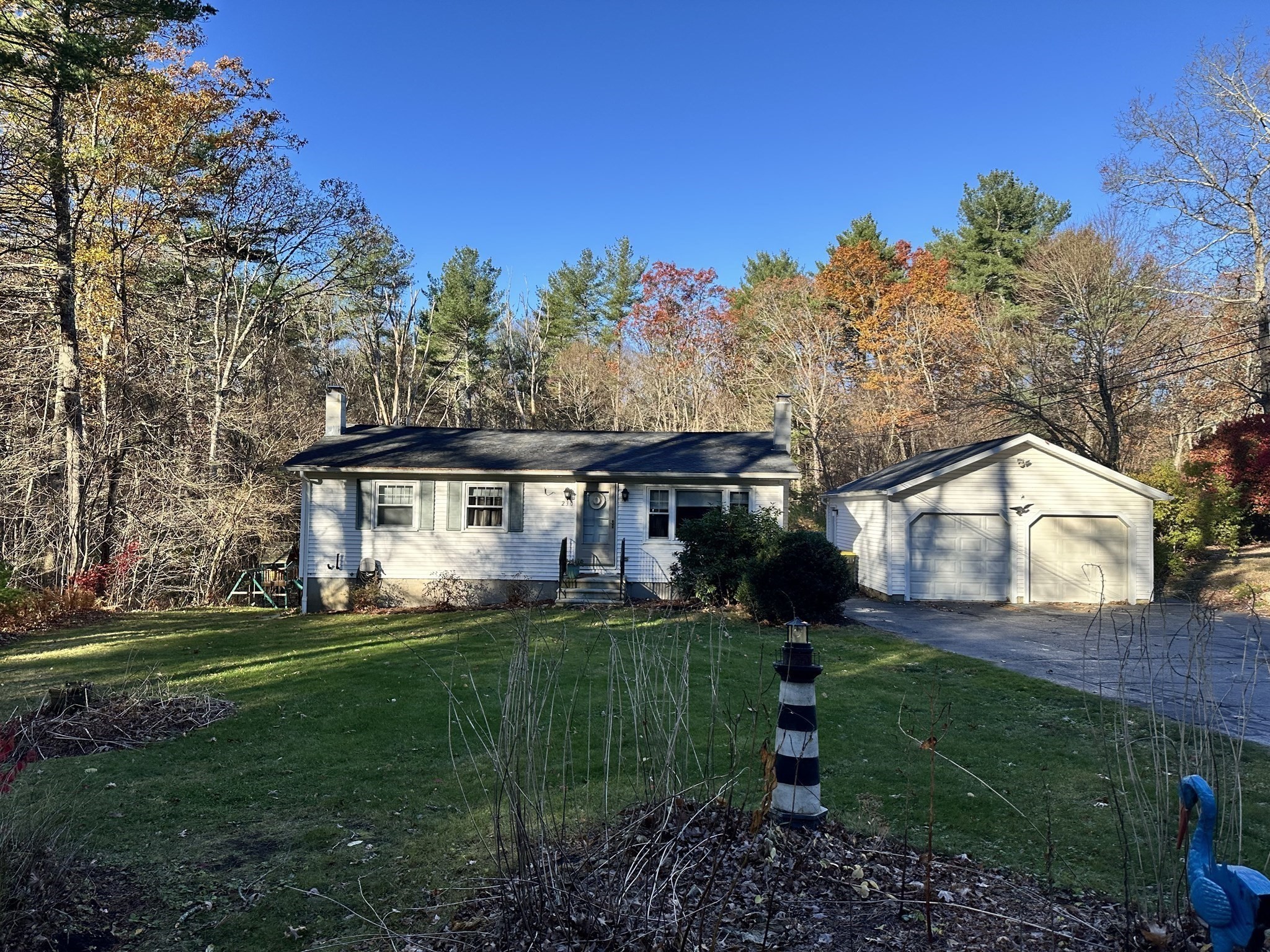 230 Quaker St, Northbridge, MA 01534