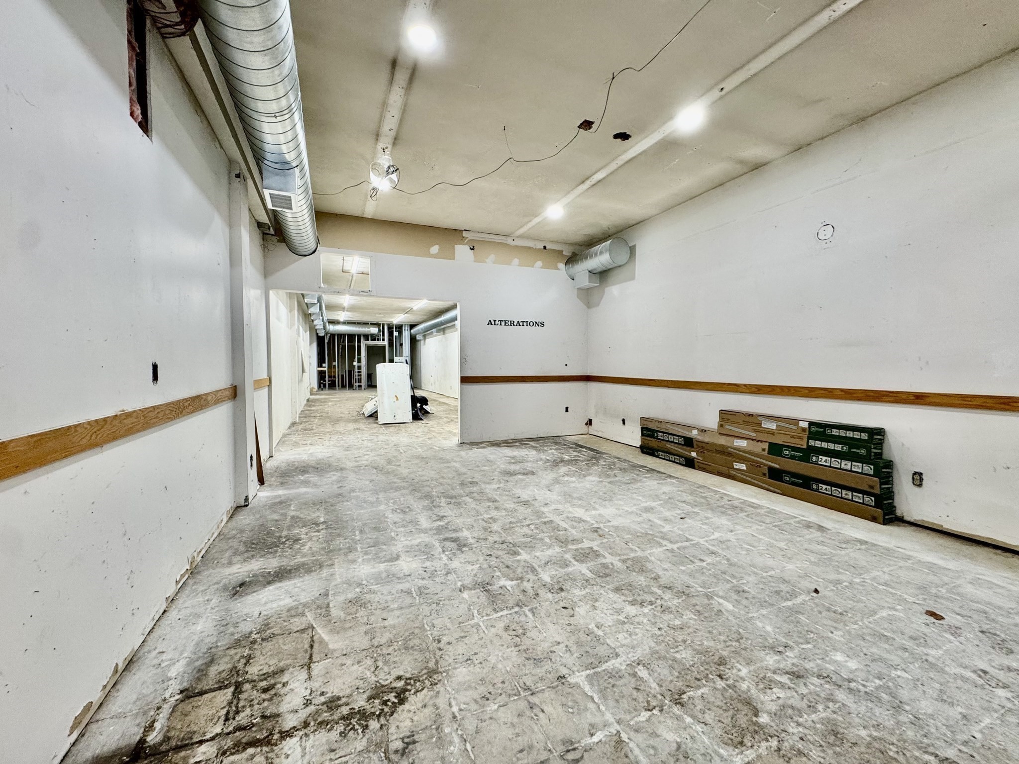 35 Smith St, Marblehead, MA 01945 - Image 2