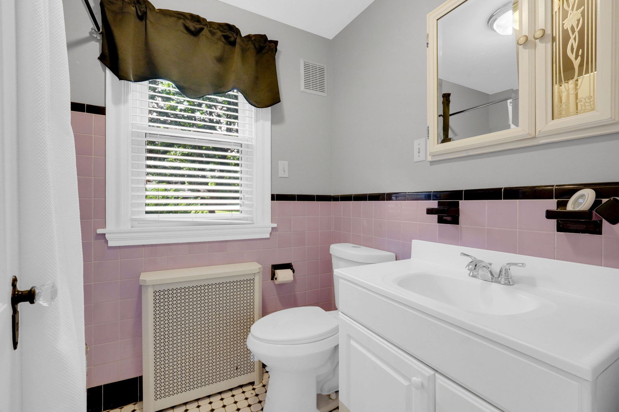 7 Longworth Rd, Worcester, MA 01602 - Image 13