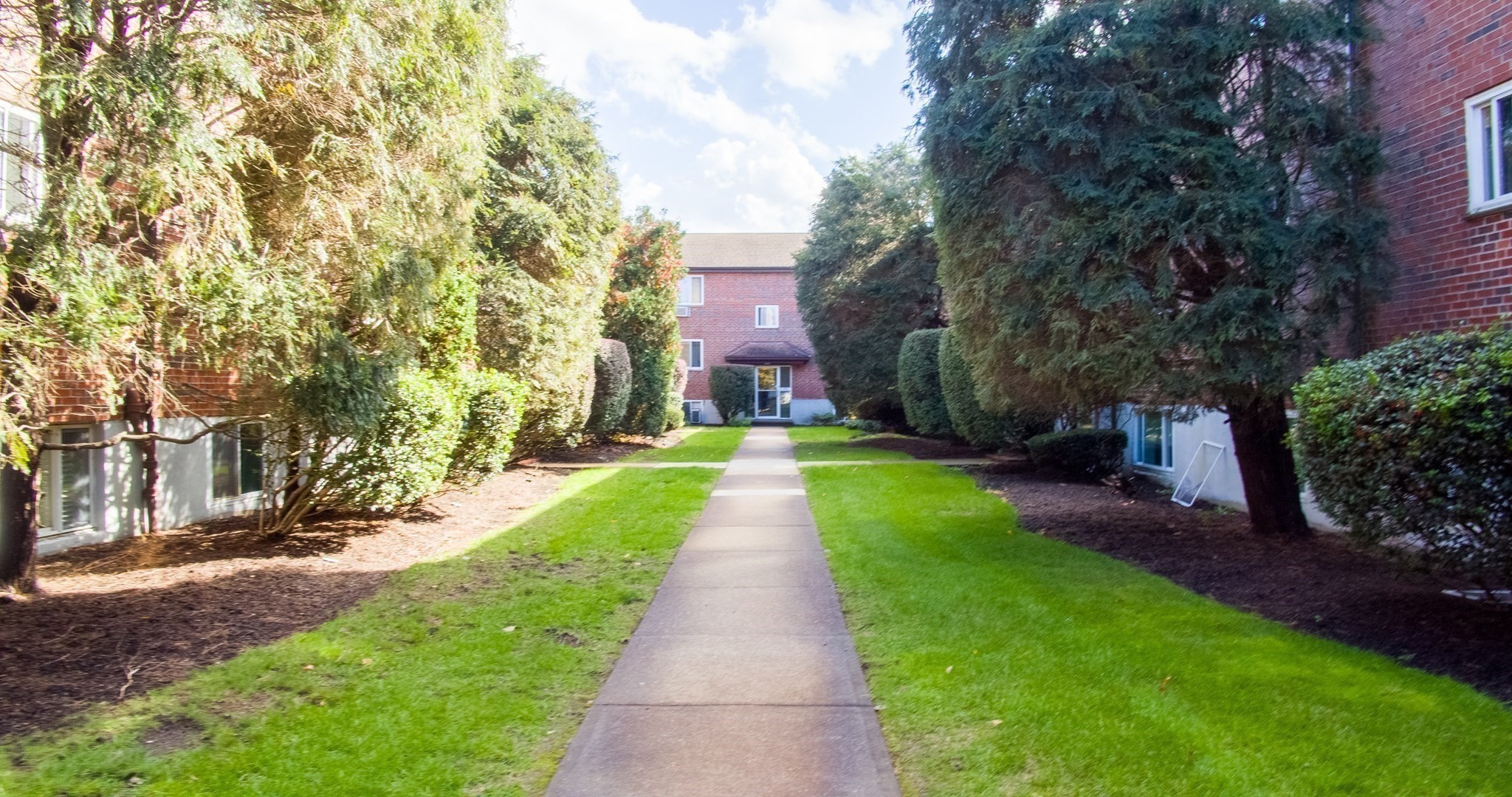 42 Bryon Rd Unit 6, West Roxbury, Boston, MA 02132 - Image 2