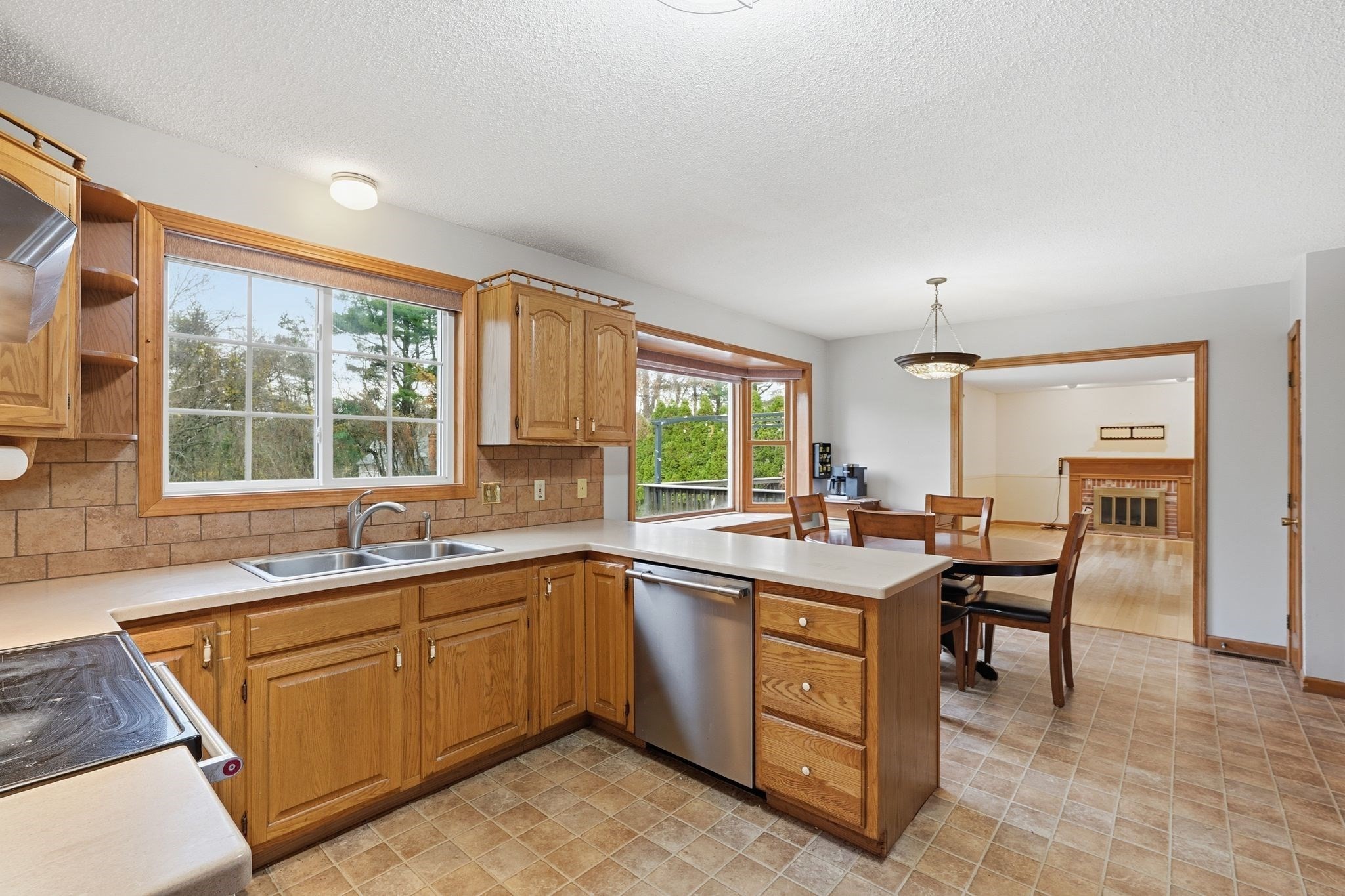 98 Mason St, Palmer, MA 01069 - Image 16